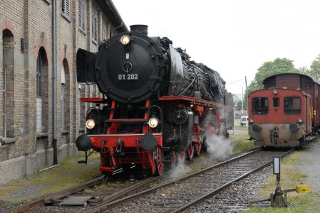 Ups. Hier sollte das Bild einer Dampflok erscheinene